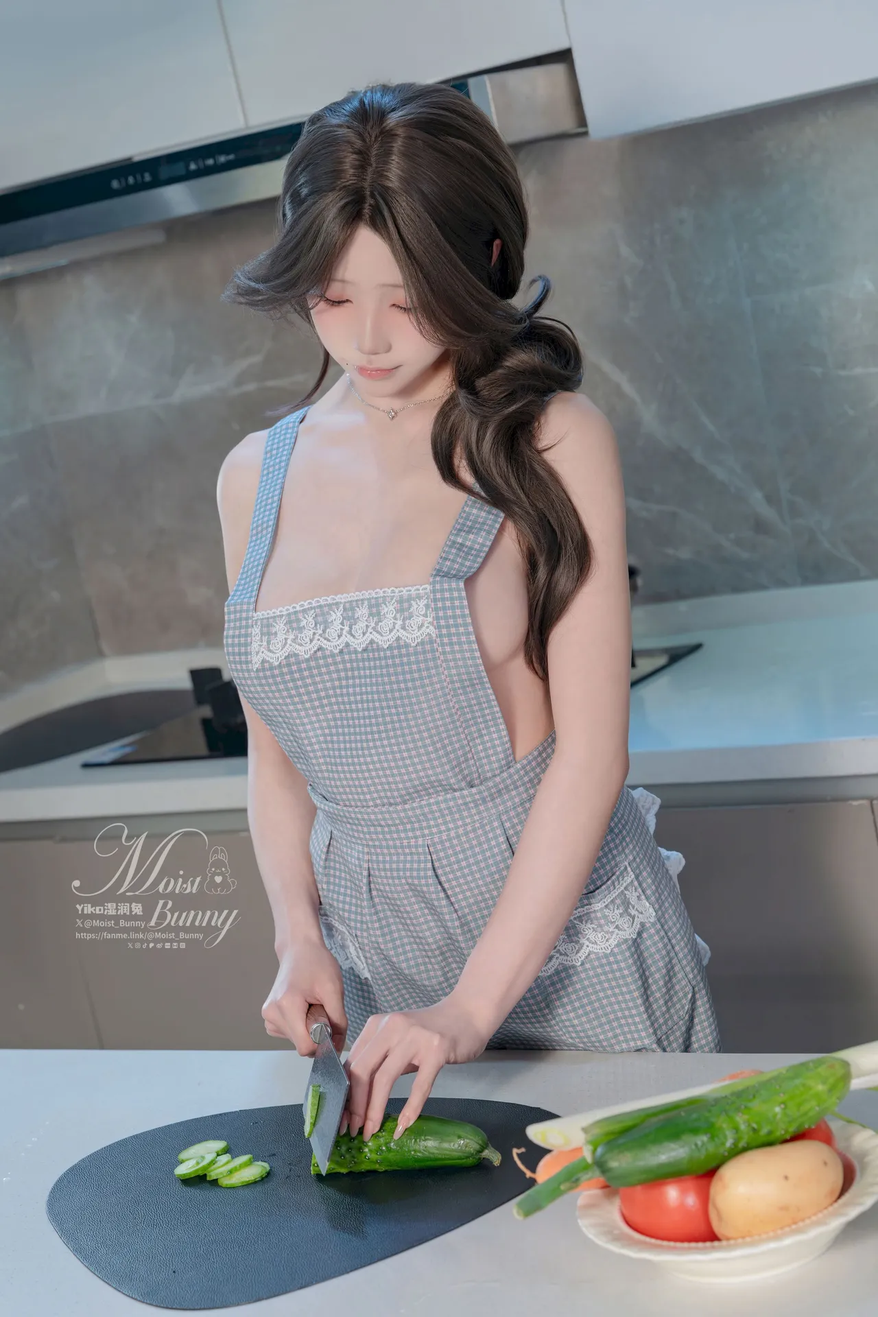【Yiko湿润兔】2026年03月作品 继母の香 126P-erohere37.webp