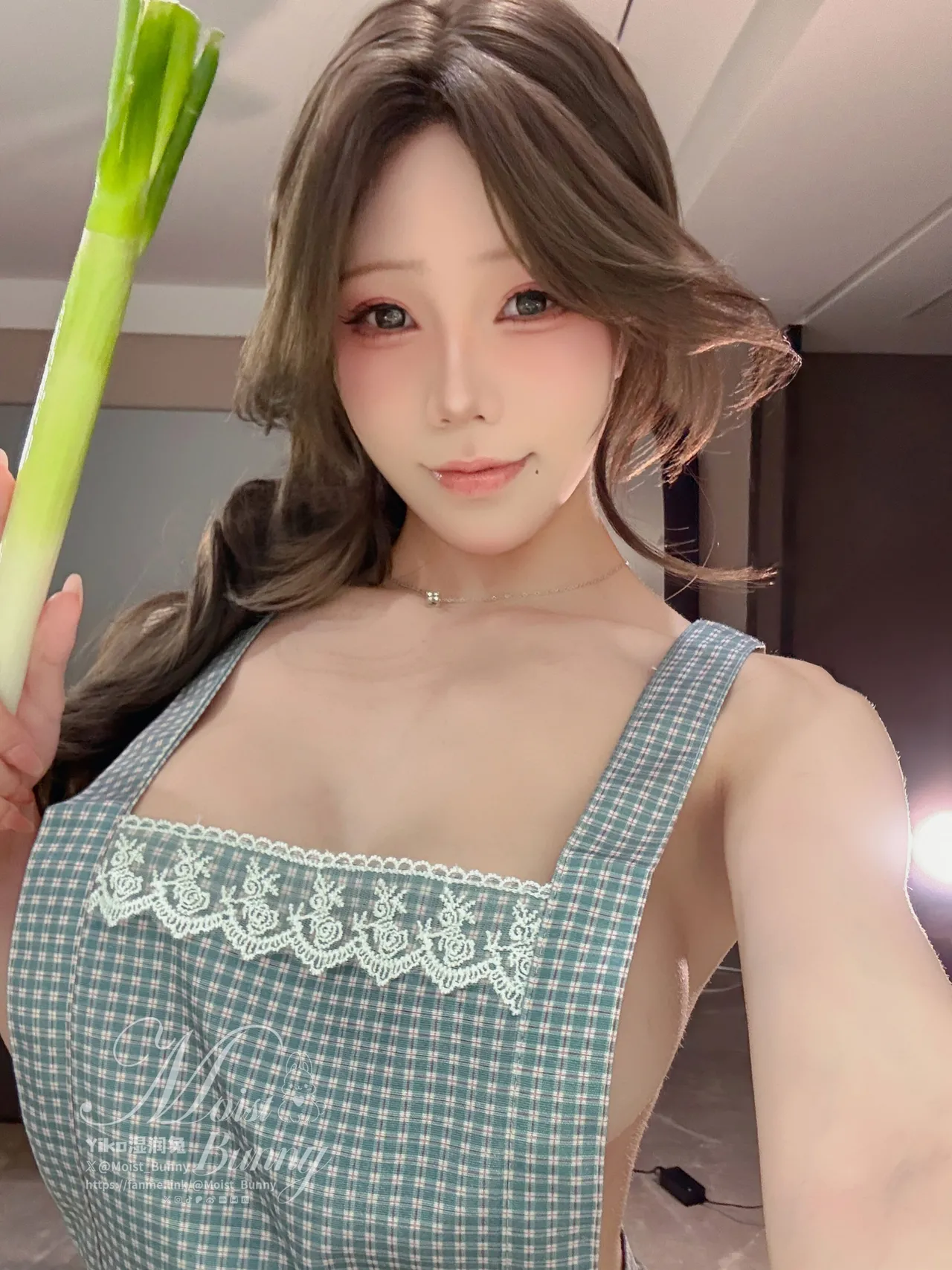 【Yiko湿润兔】2026年03月作品 继母の香 126P-erohere90.webp