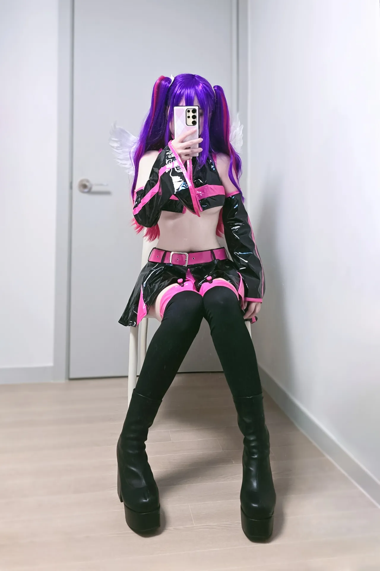 キツネ - Mikari-erohere16.webp