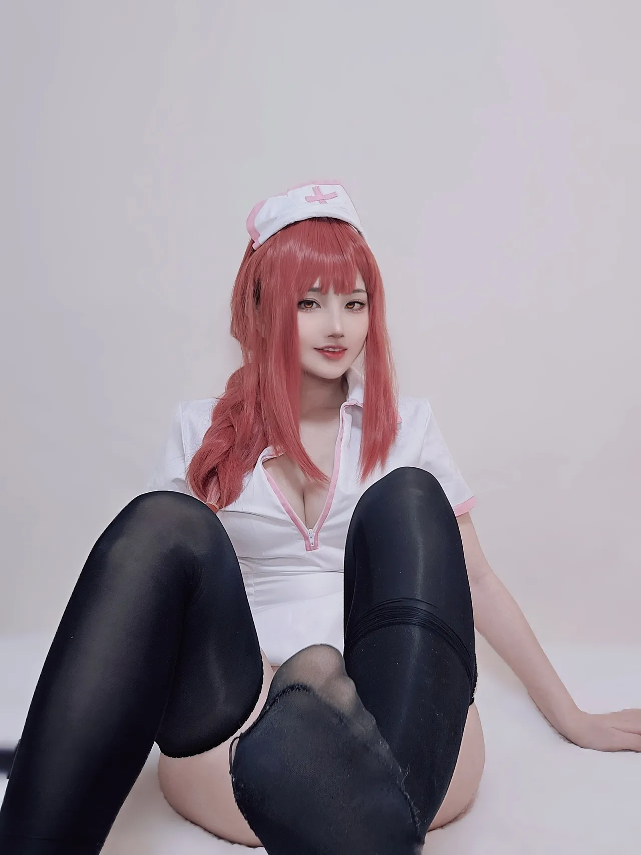 キツネ - Nurse Makima-erohere13.webp
