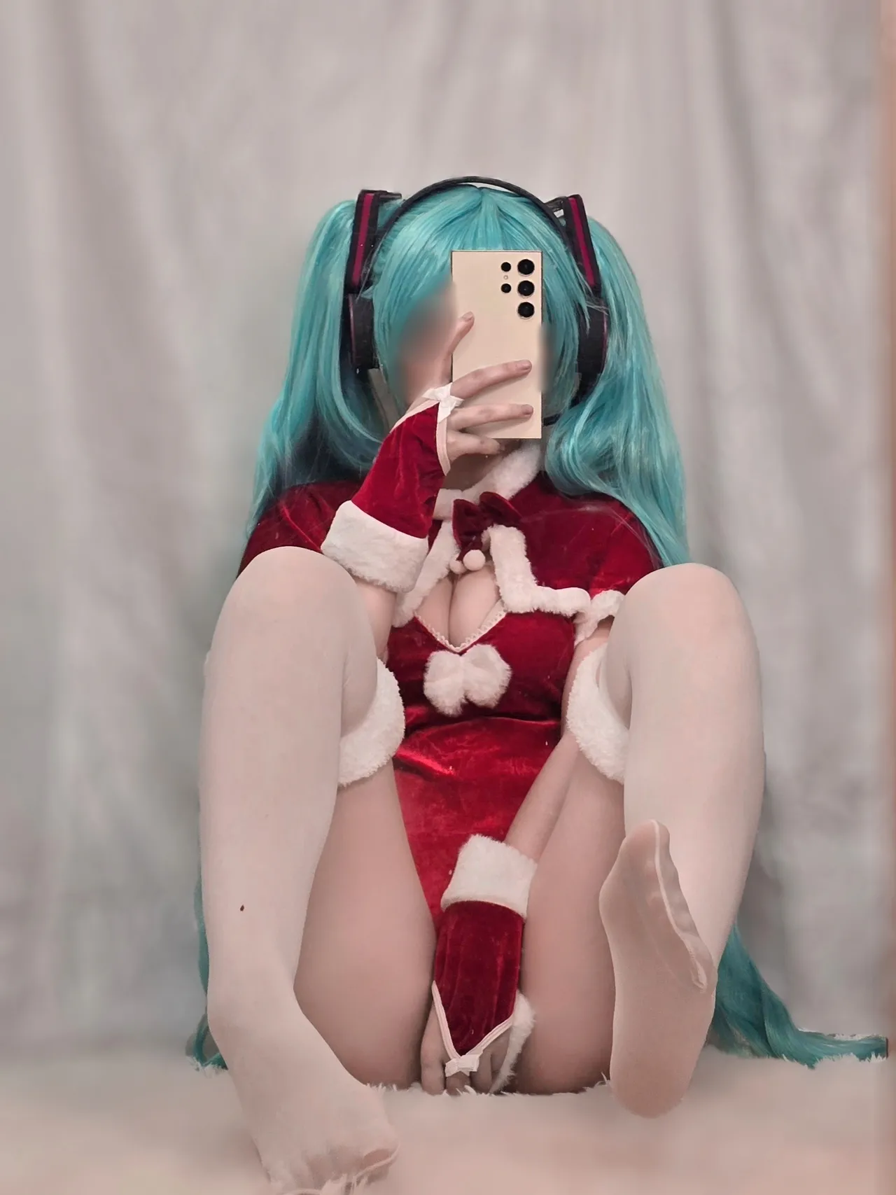 キツネ - Santa Miku-erohere11.webp