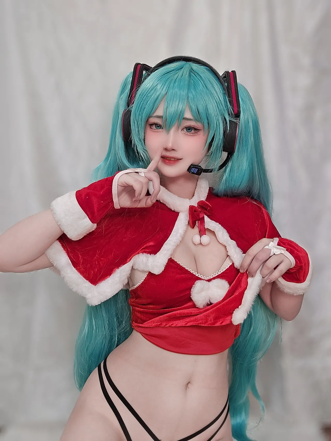 キツネ - Santa Miku-erohere3.webp