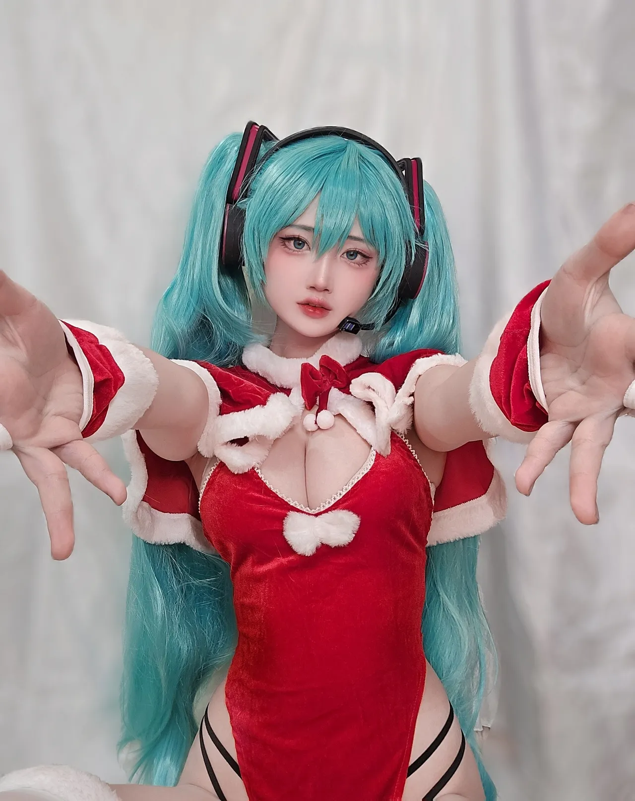 キツネ - Santa Miku-erohere8.webp