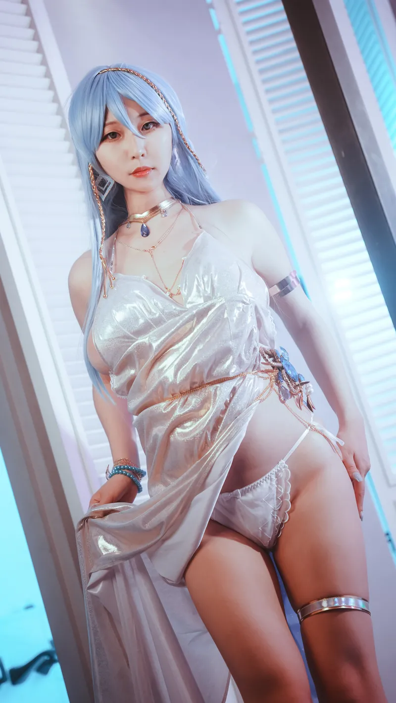 ラナ - Helm-erohere2.webp