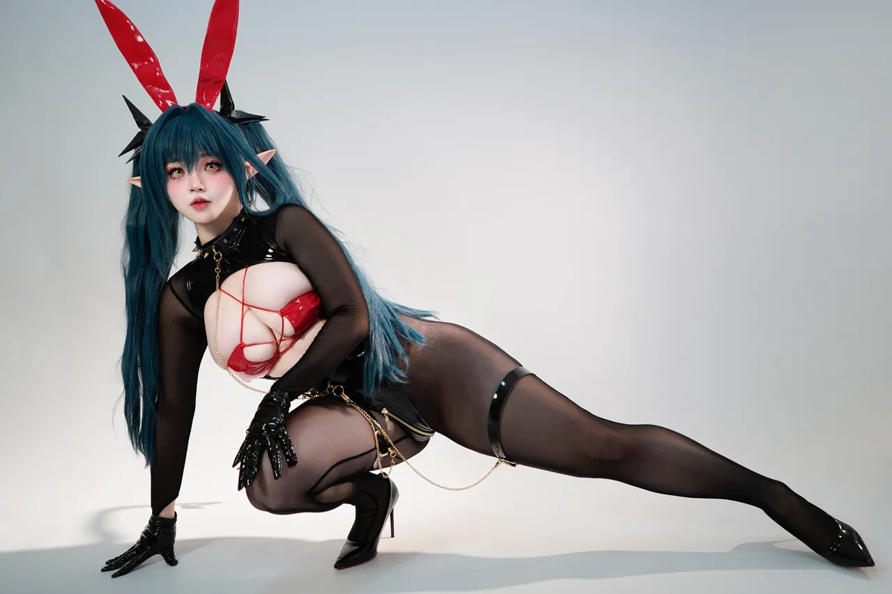 Izmmmao (一只猫猫帽) - Regensburg The Dark Dragon’s Dungeon Azur Lane — Photo 94