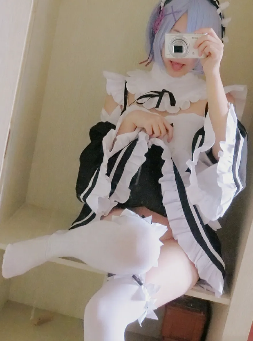 一只肉酱阿 - 雷姆-erohere29.webp