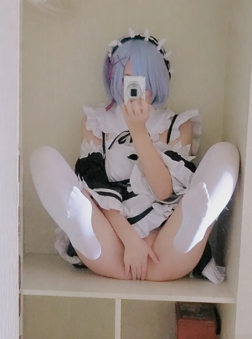 一只肉酱阿 - 雷姆-erohere3.webp
