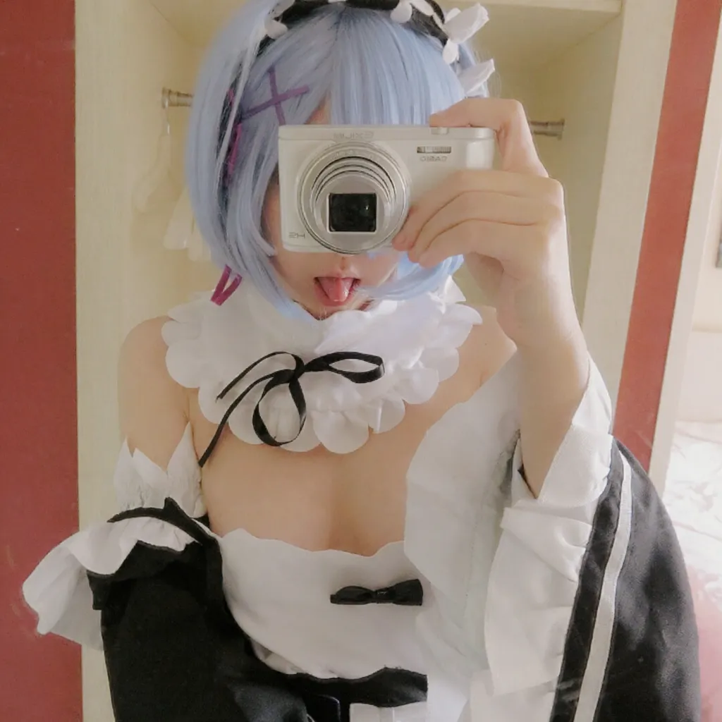 一只肉酱阿 - 雷姆-erohere33.webp