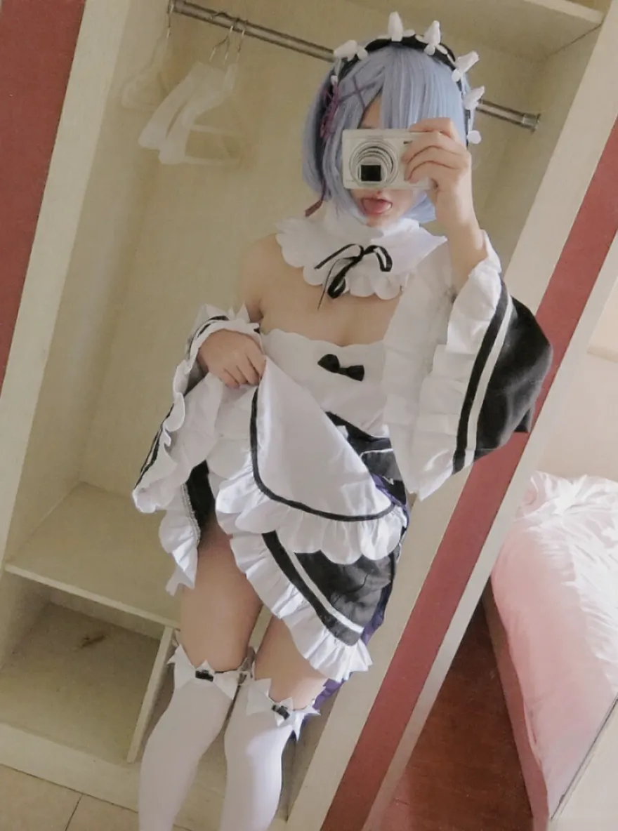 一只肉酱阿 - 雷姆-erohere37.webp
