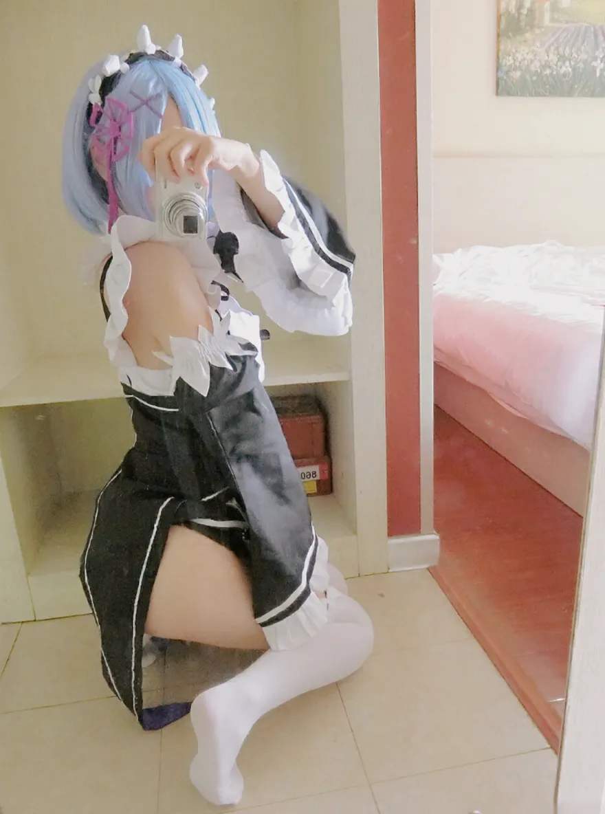 一只肉酱阿 - 雷姆-erohere49.webp