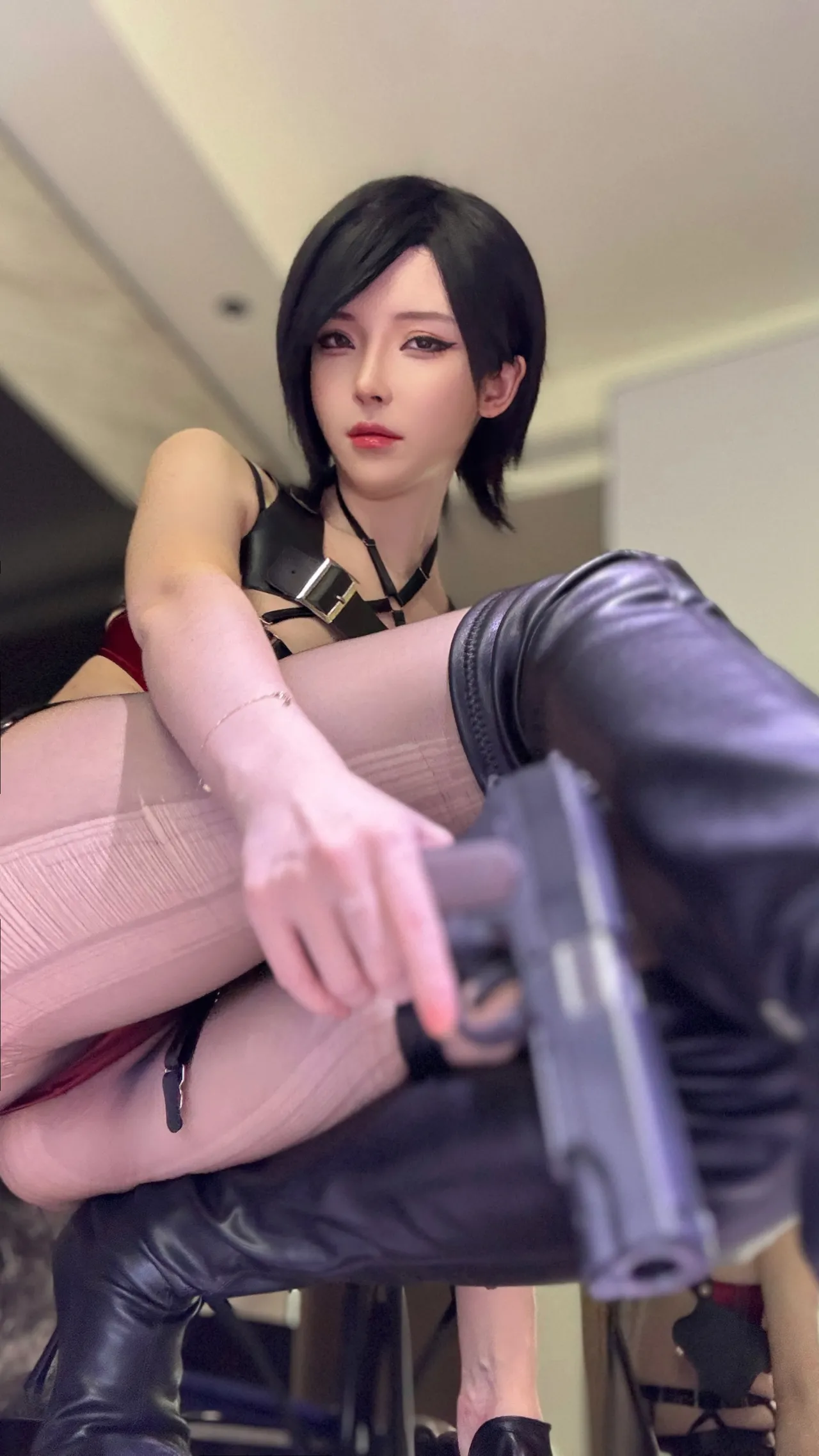 一小央泽 (泽鸽啊) -艾达王 (生化危机)-erohere50.webp