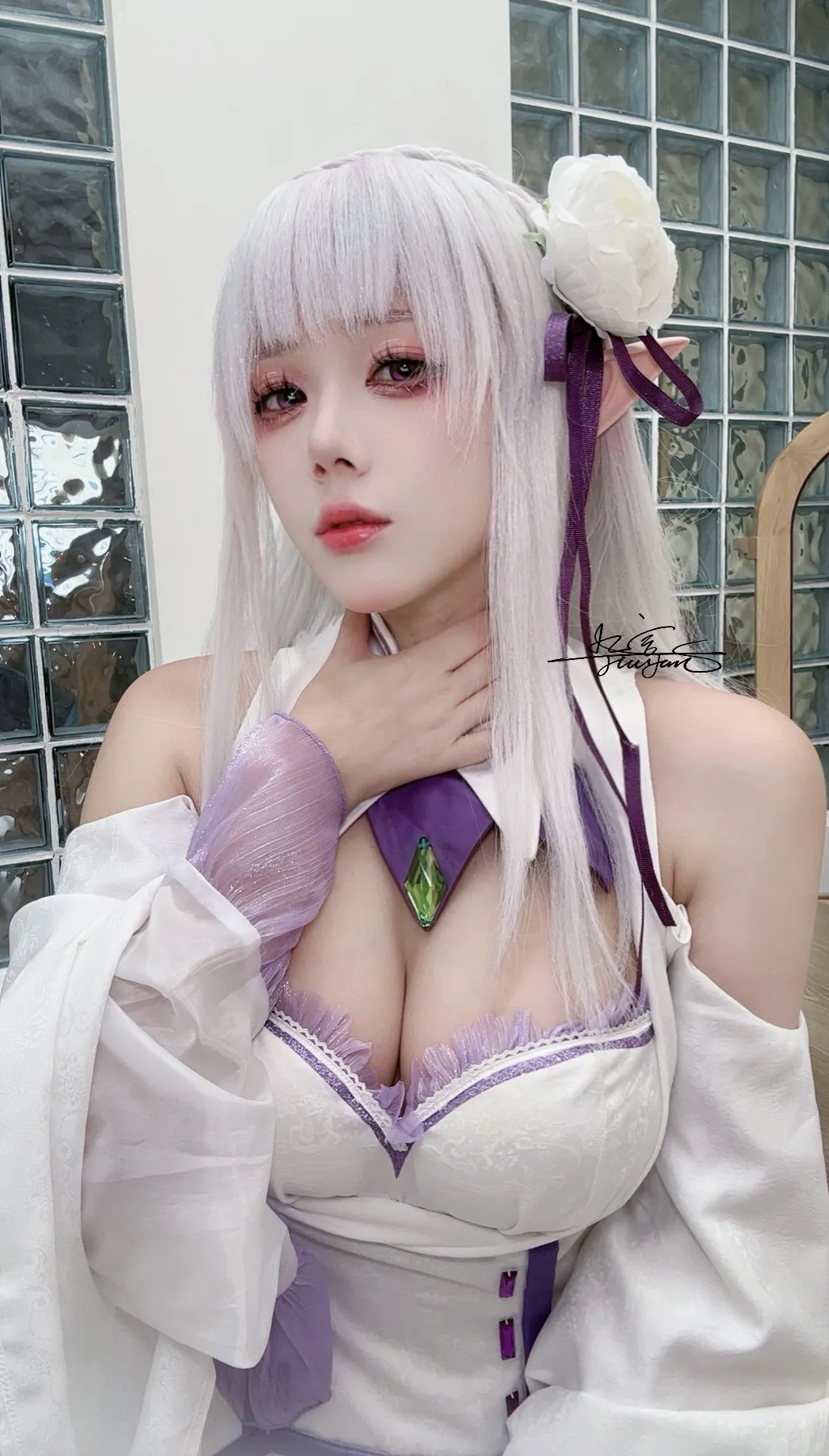 九言 - 艾米莉亚-erohere14.webp