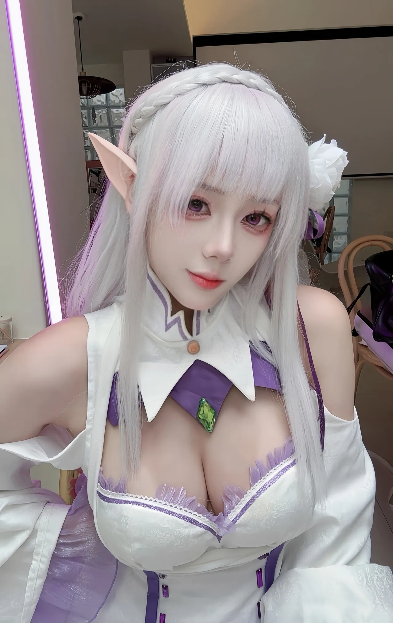九言 - 艾米莉亚-erohere2.webp