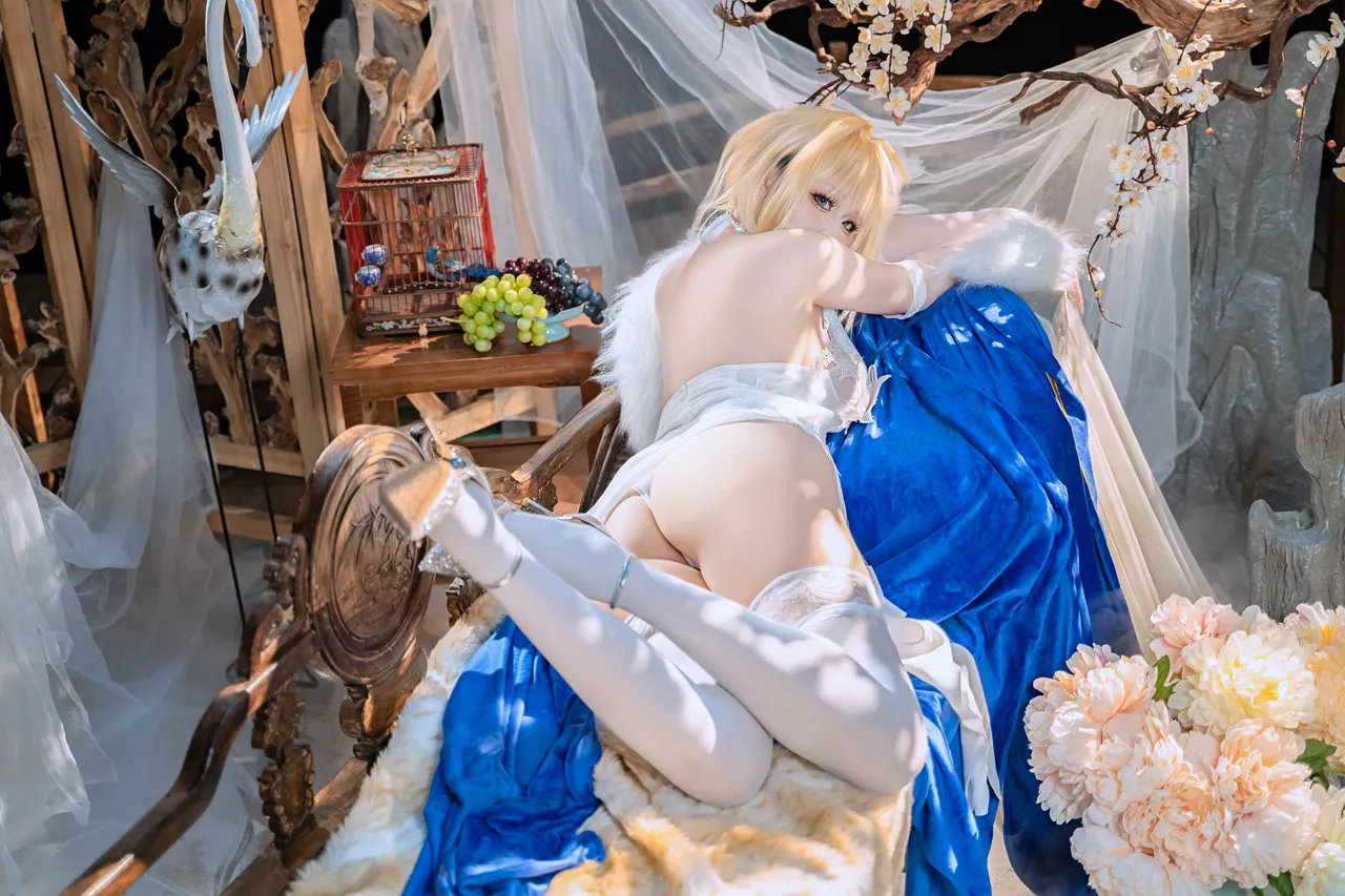 十悲伤小木十 – 碧蓝航线 圣女贞德-erohere16.webp