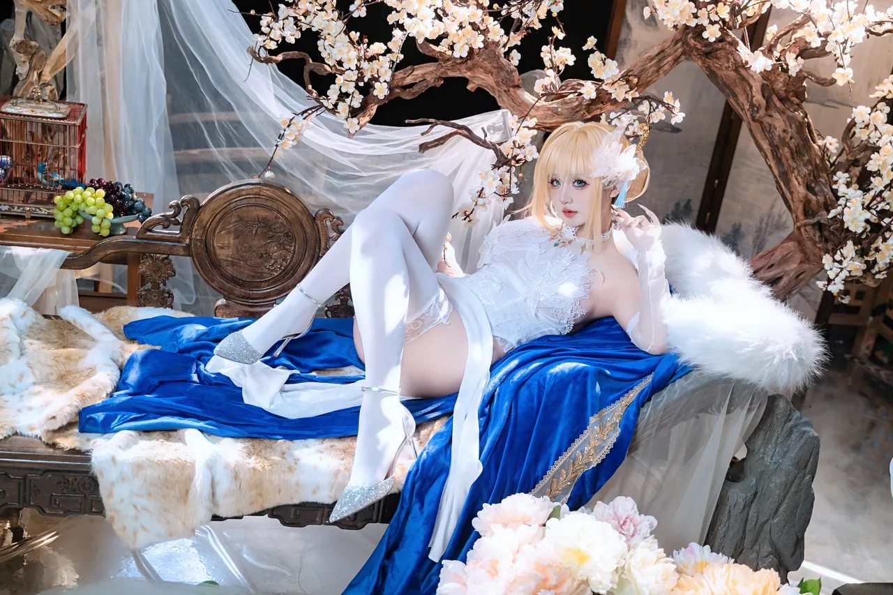 十悲伤小木十 – 碧蓝航线 圣女贞德-erohere6.webp