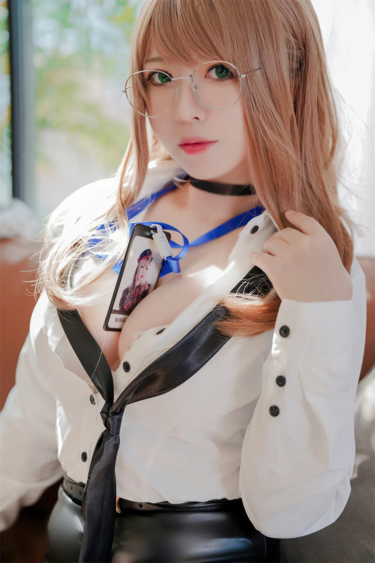 半半子 - 胜利女神：妮姬 艾玛 秘书-erohere9.webp
