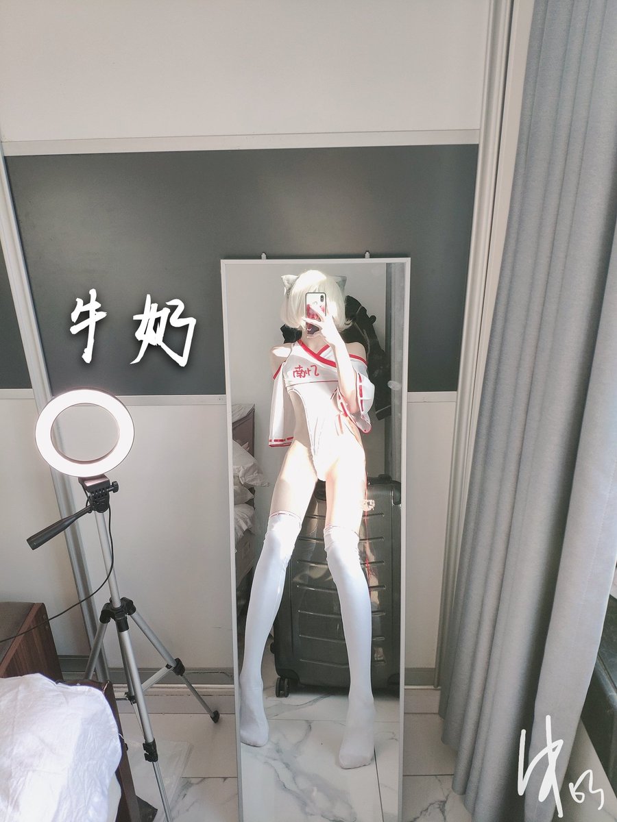 南亿一依怡nayee牛奶milkyo推特写真整理-erohere358.jpg