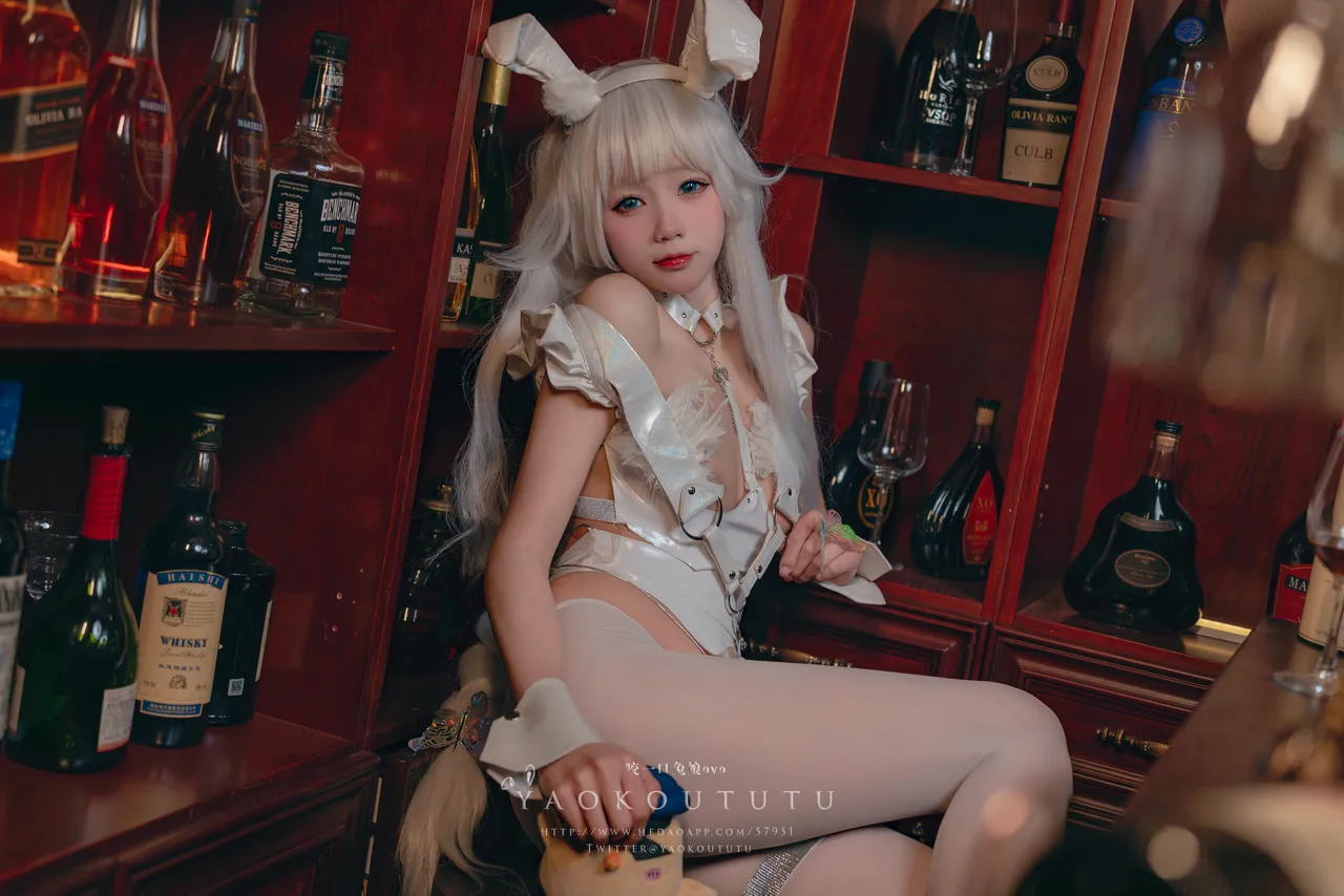 咬一口兔娘ovo 『恶毒酒吧』-erohere2.webp