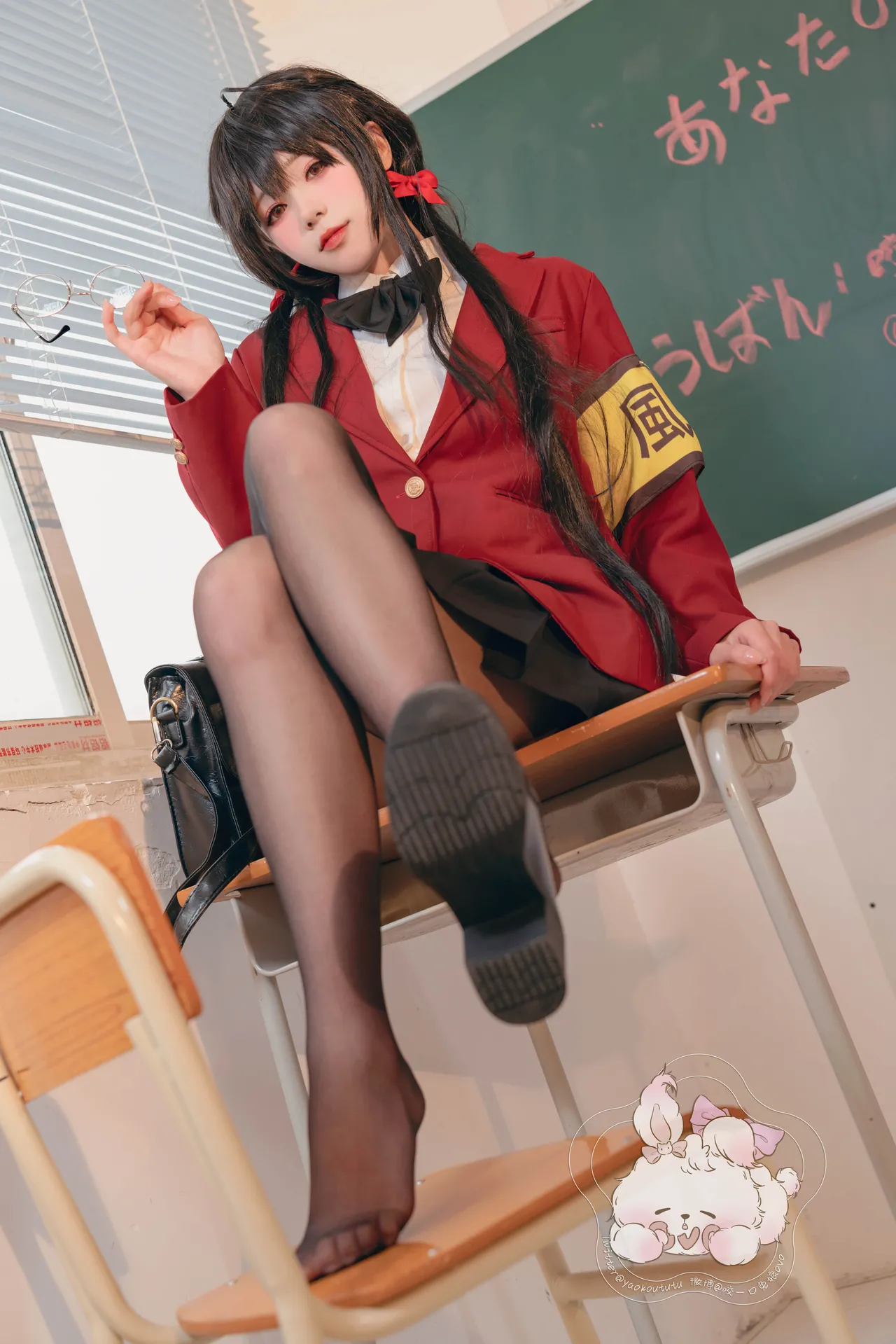 咬一口兔娘ovo - 风纪委员大凤-erohere21.webp