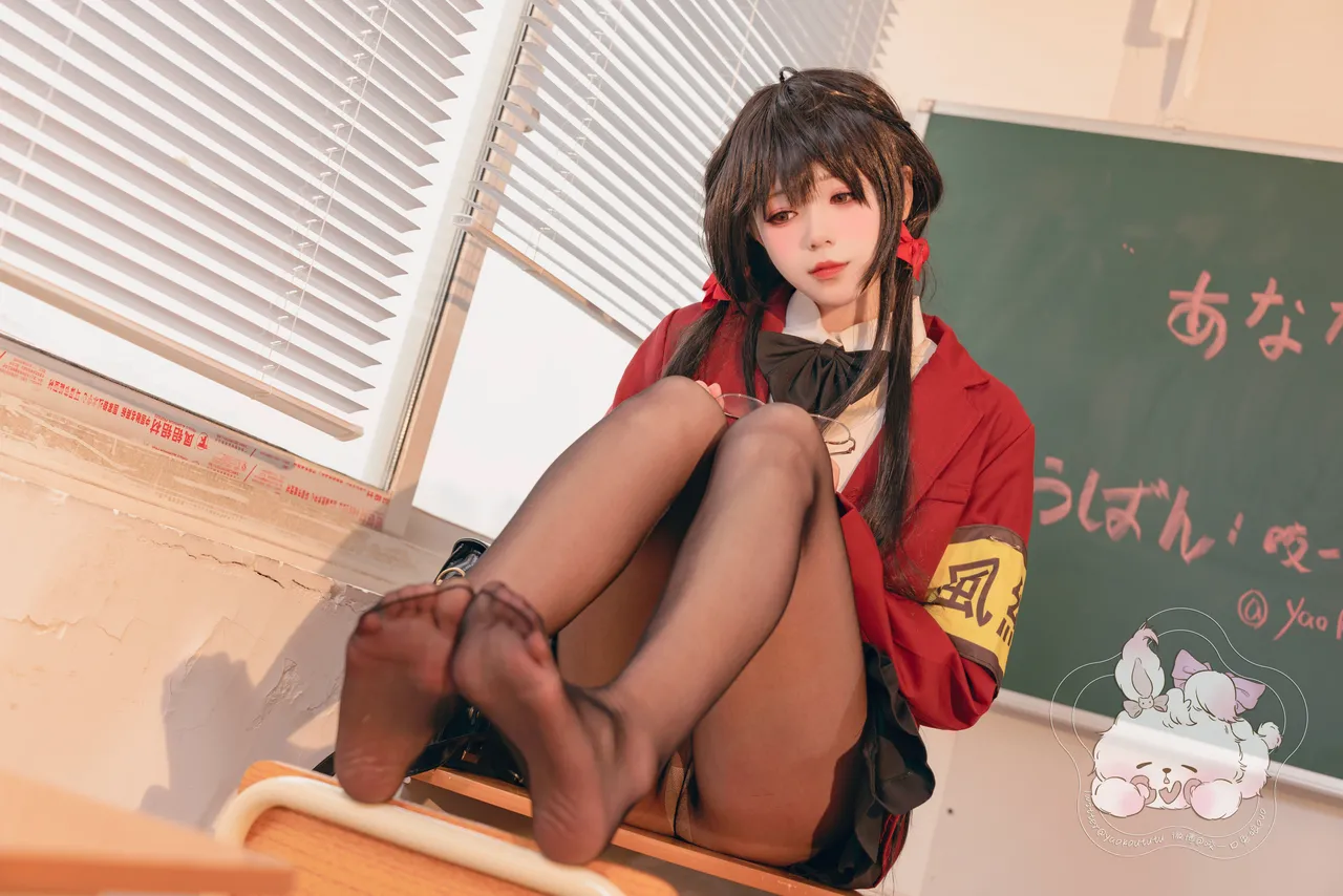 咬一口兔娘ovo - 风纪委员大凤-erohere26.webp