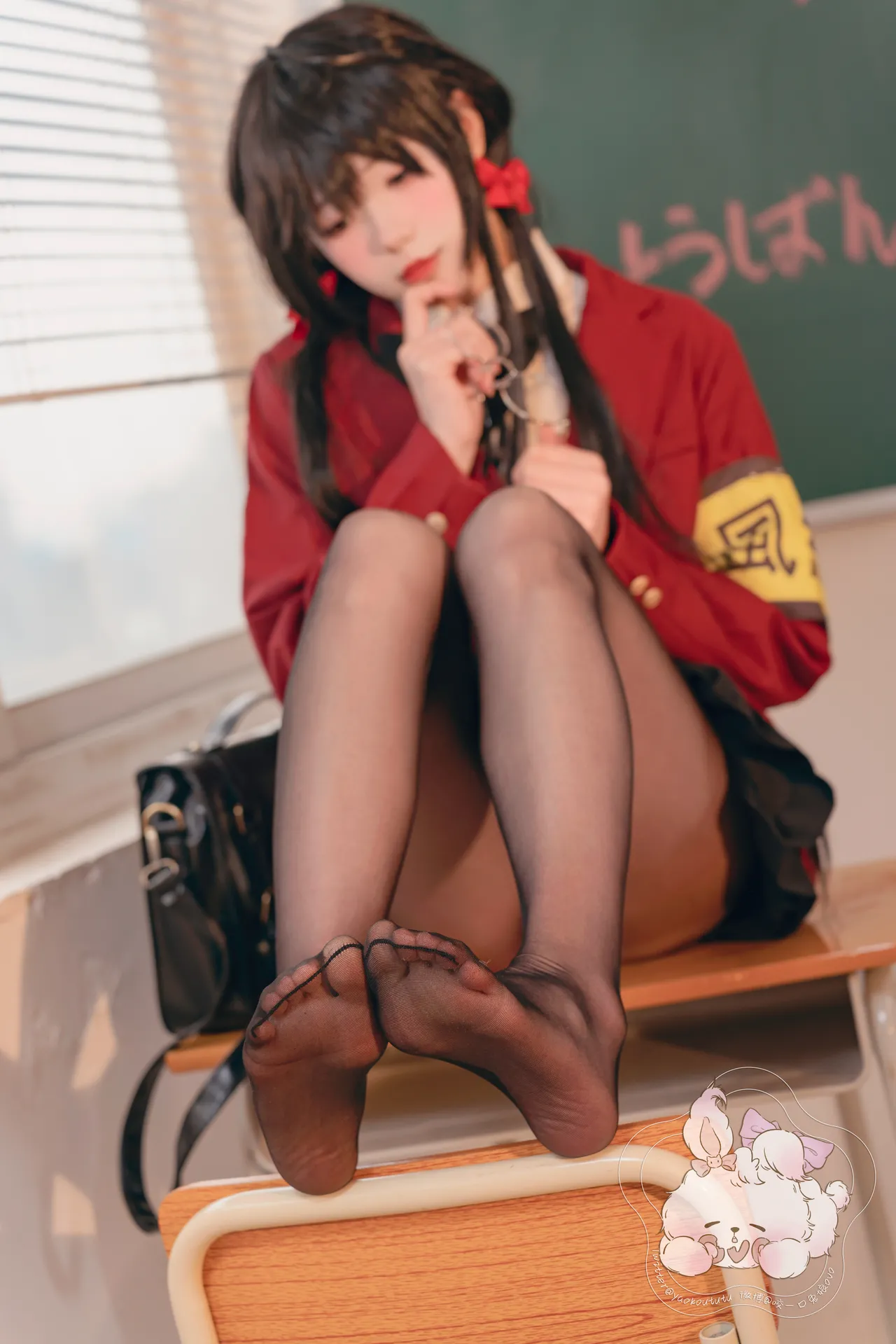 咬一口兔娘ovo - 风纪委员大凤-erohere27.webp