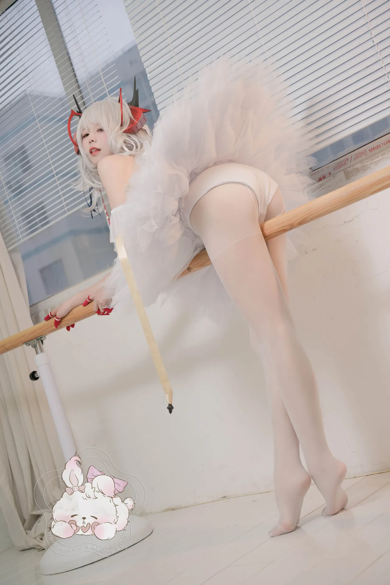 咬一口兔娘ovo - W天鹅之舞-erohere27.webp