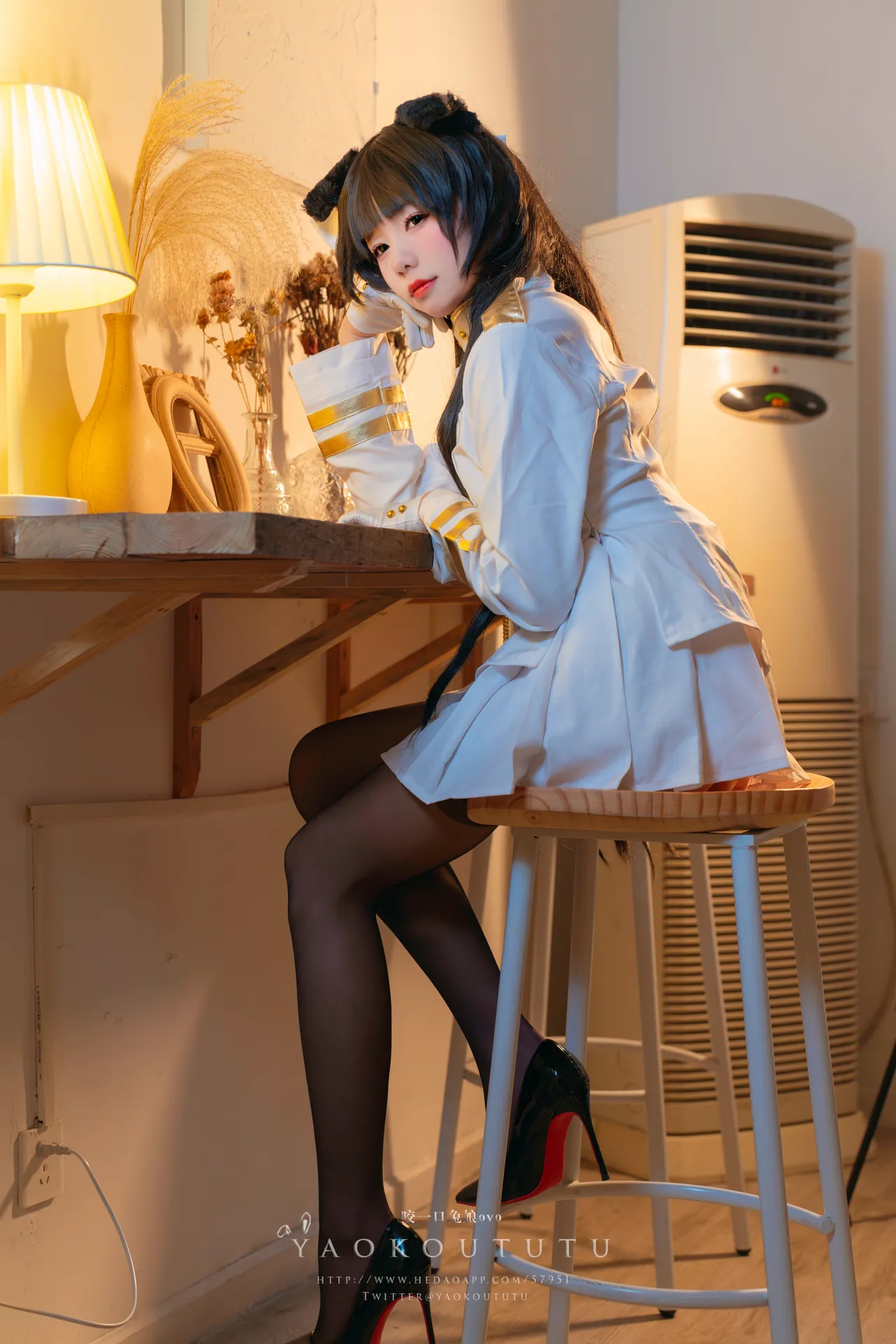 咬一口兔娘ovo黏黏团子兔  爱宕 ATAGO  azurlane-erohere23.webp