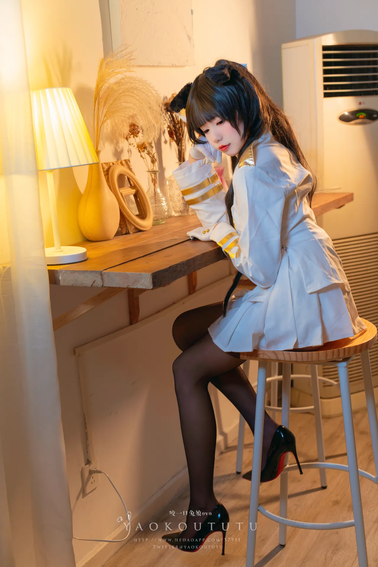 咬一口兔娘ovo黏黏团子兔  爱宕 ATAGO  azurlane-erohere24.webp