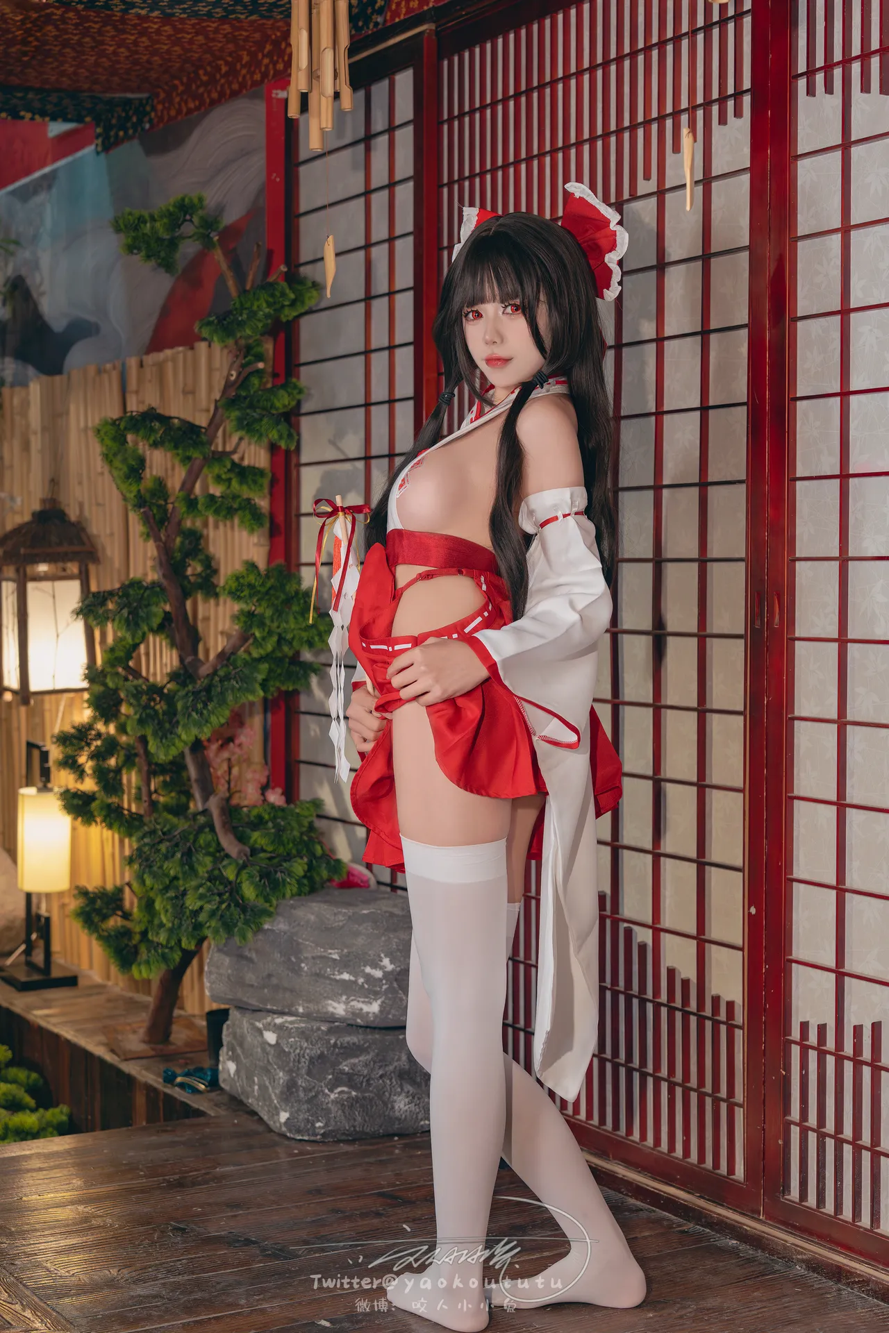 咬一口兔娘ovo-狐之灵梦-erohere67.webp