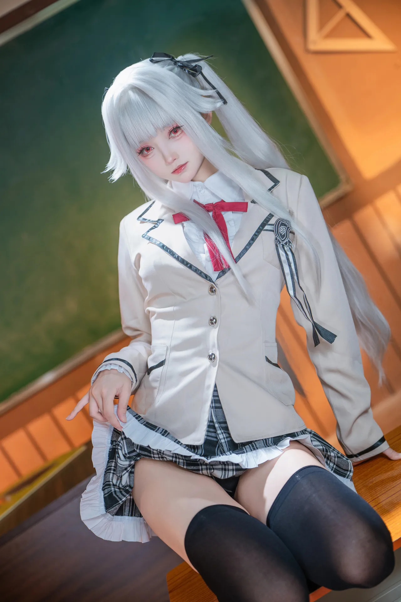 大大卷卷小卷 - 美少女万华镜 篝之雾枝 校服-erohere11.webp