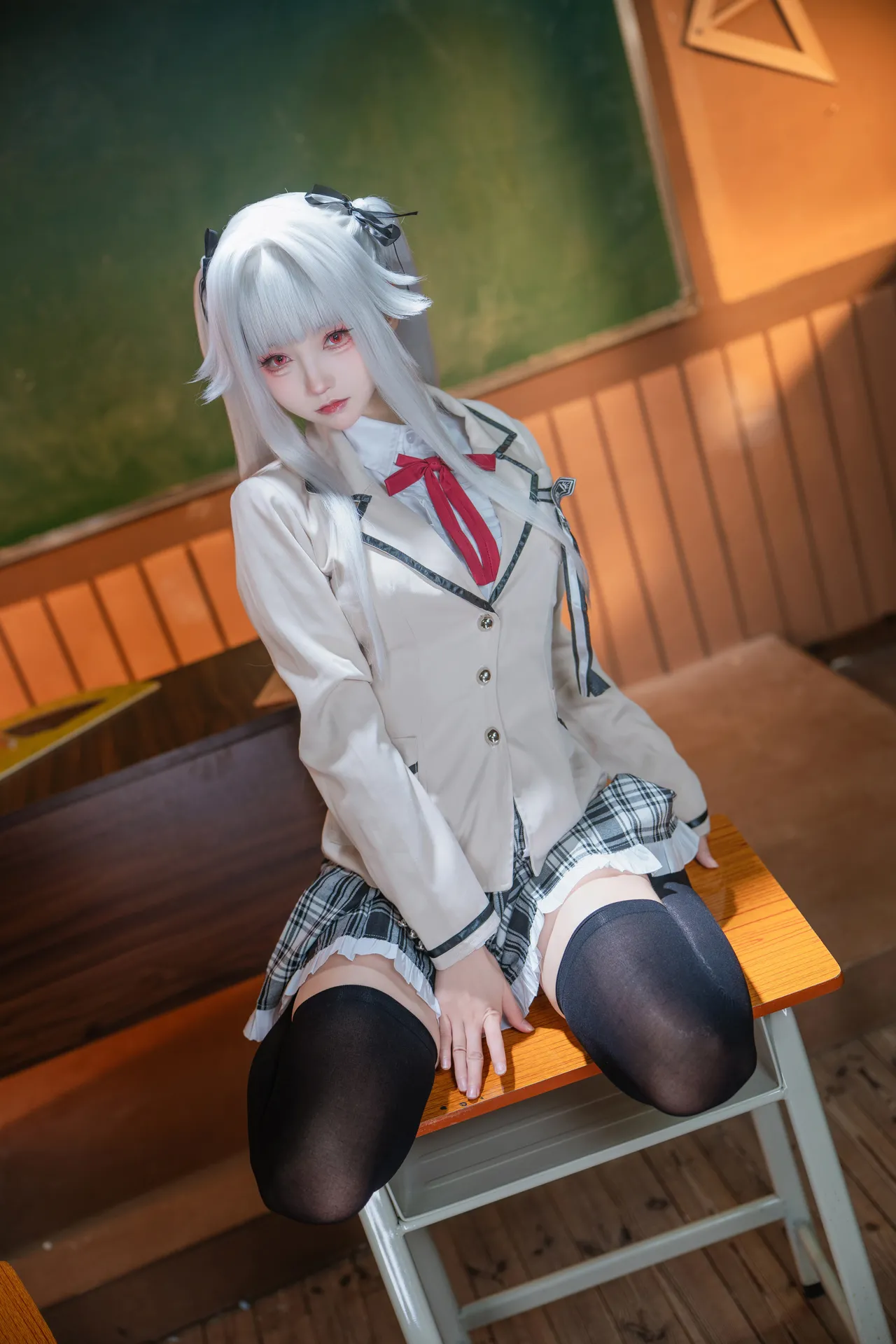 大大卷卷小卷 - 美少女万华镜 篝之雾枝 校服-erohere12.webp