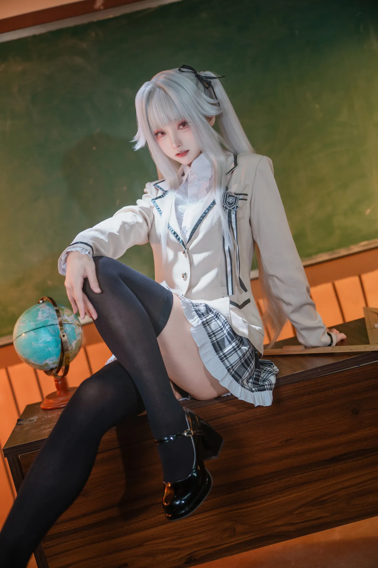 大大卷卷小卷 - 美少女万华镜 篝之雾枝 校服-erohere4.webp
