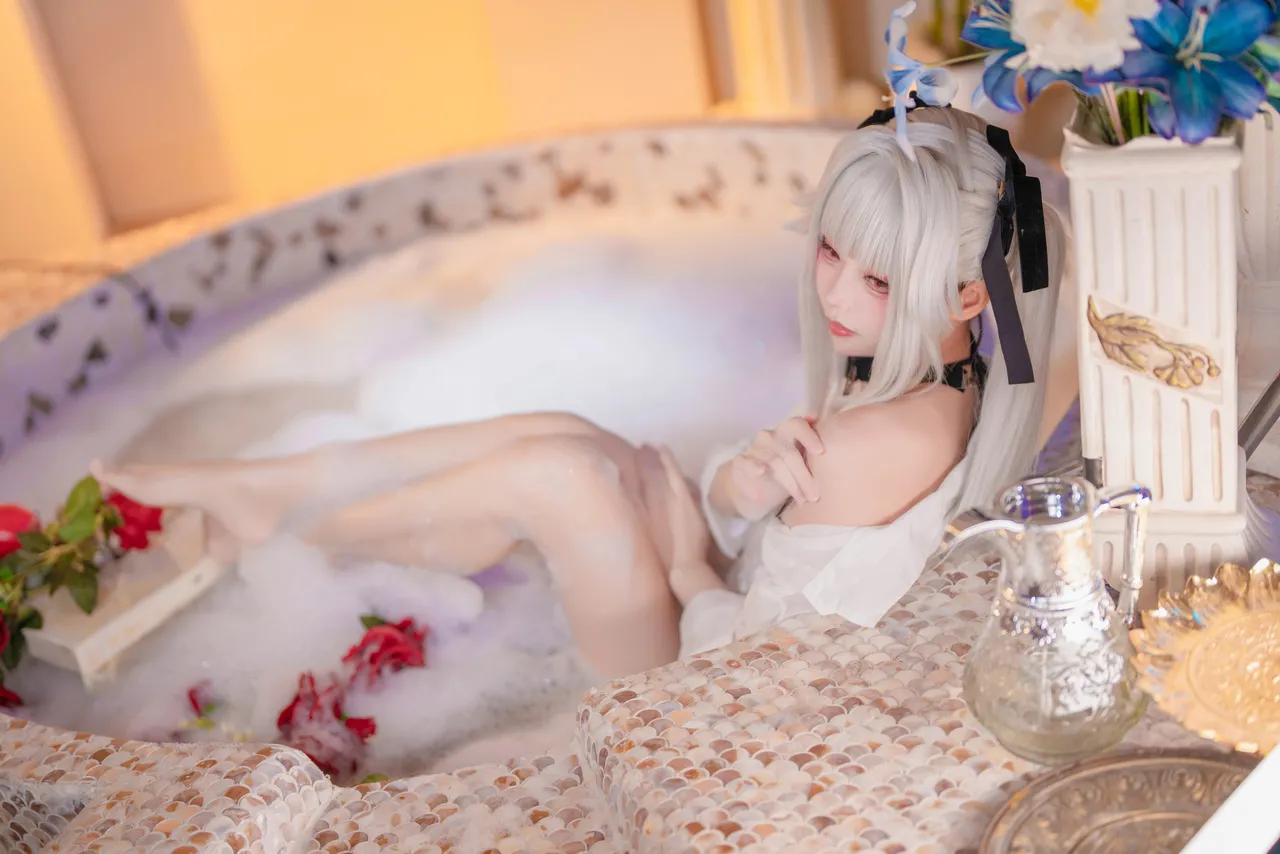 大大卷卷小卷 - 美少女万华镜 篝之雾枝 浴池-erohere17.webp