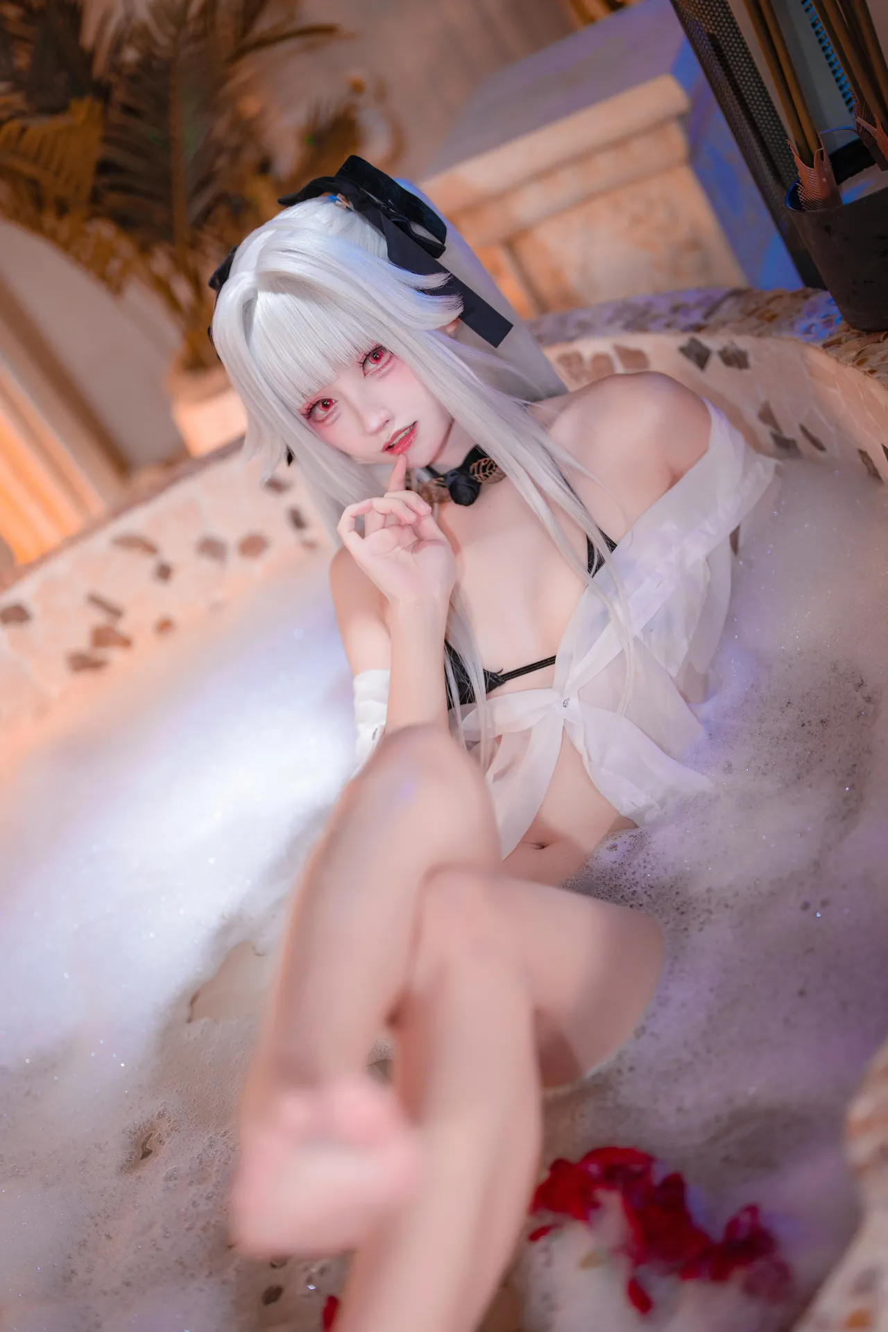 大大卷卷小卷 - 美少女万华镜 篝之雾枝 浴池-erohere29.webp