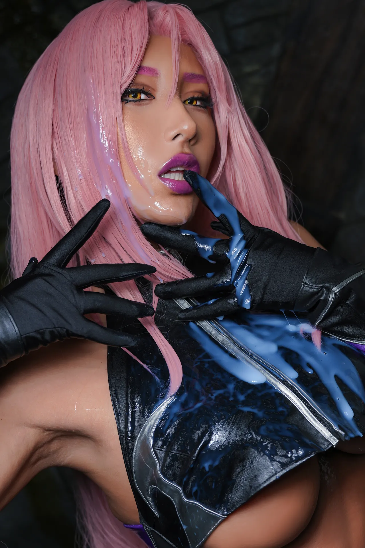 対魔忍 イングリッド写真集 送料込み-erohere131.webp