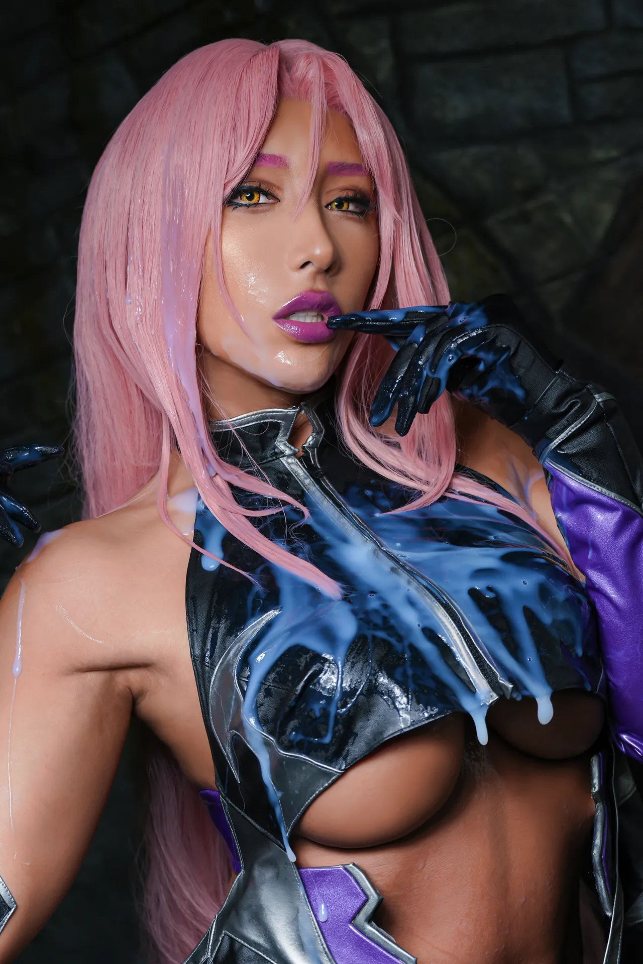 対魔忍 イングリッド写真集 送料込み-erohere134.webp