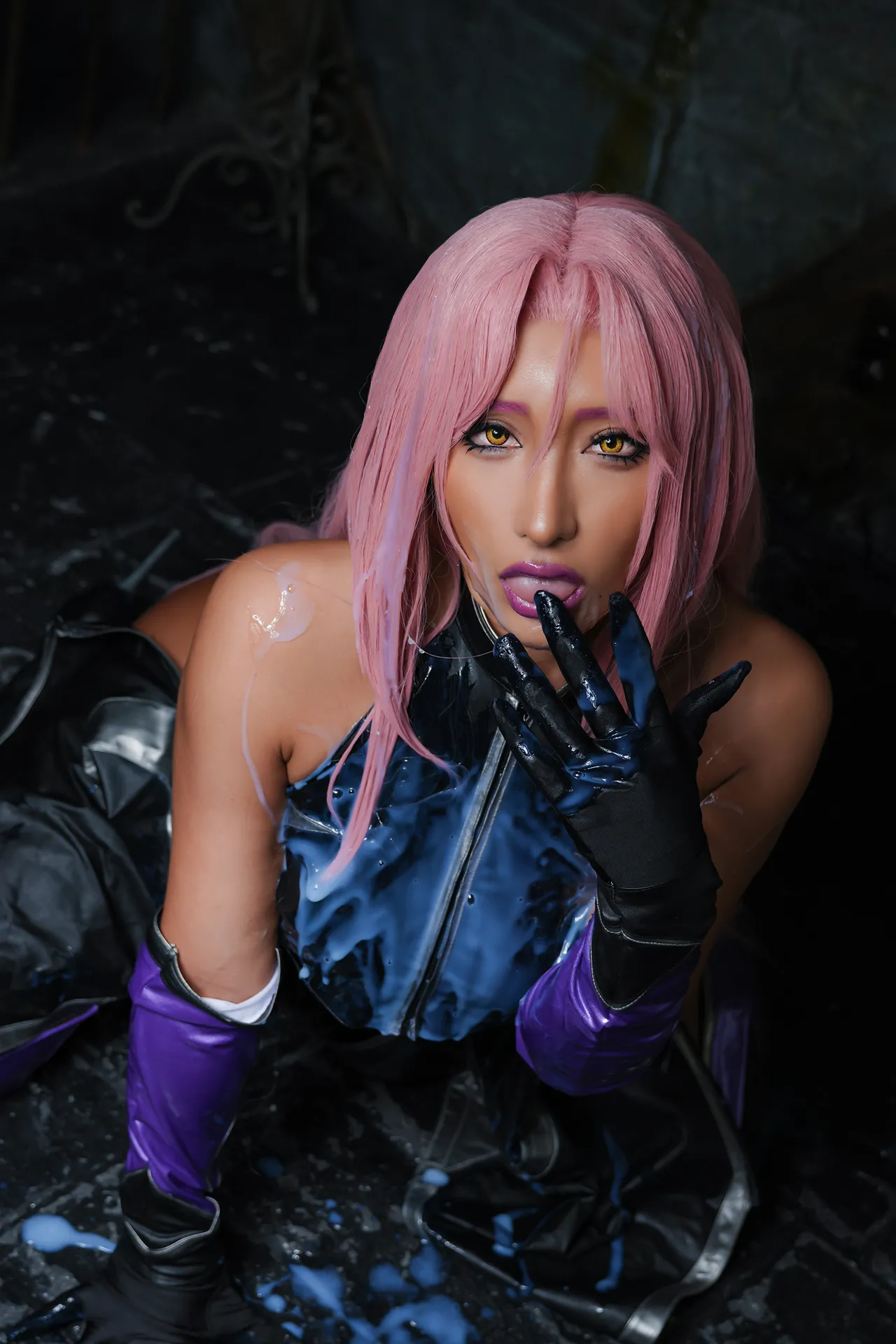 対魔忍 イングリッド写真集 送料込み-erohere142.webp