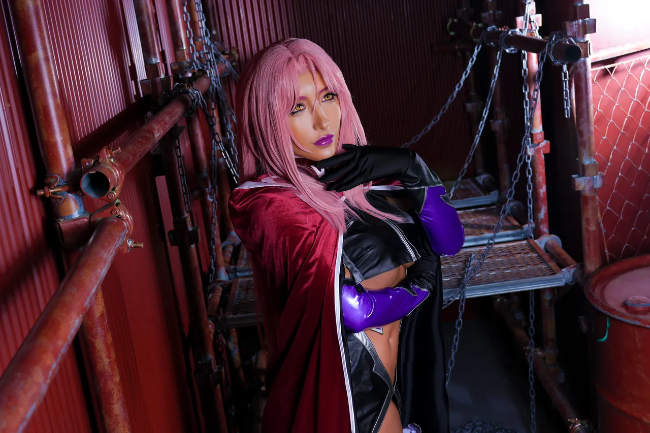 対魔忍 イングリッド写真集 送料込み-erohere2.webp