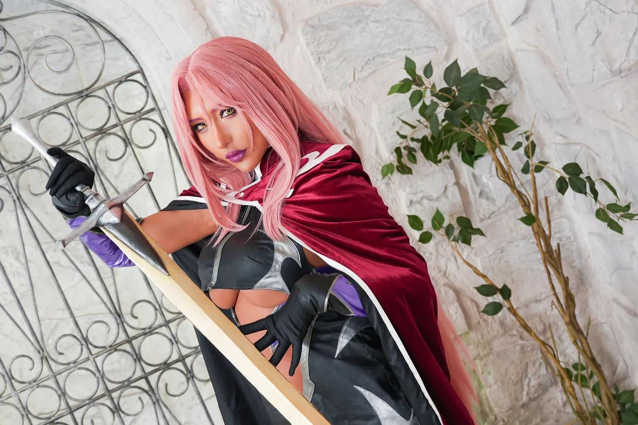 対魔忍 イングリッド写真集 送料込み-erohere92.webp