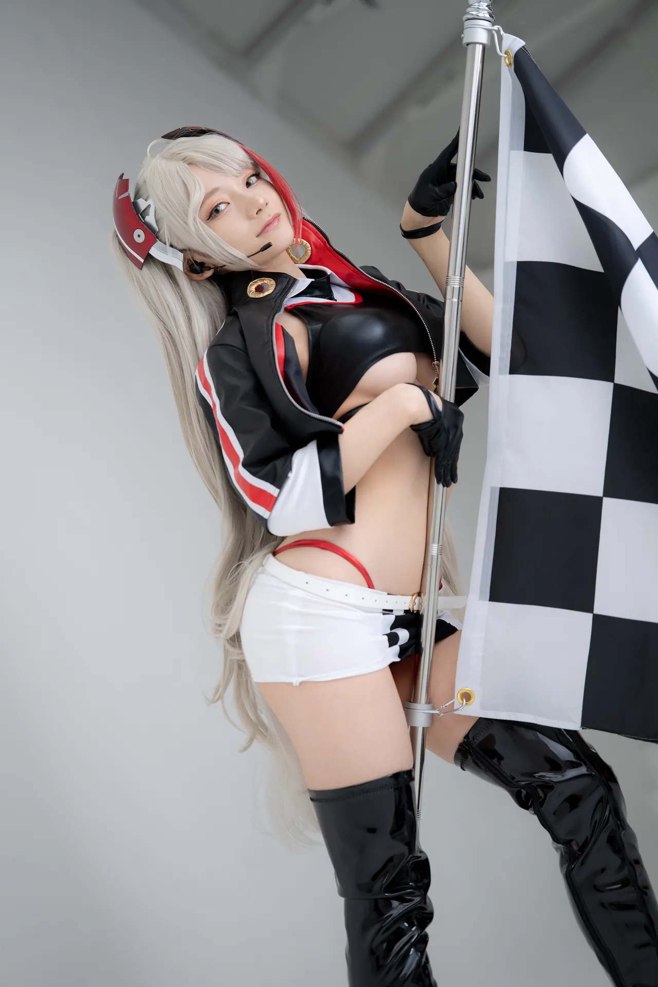 尊みを感じて桜井 Prinz Eugen-erohere10.webp