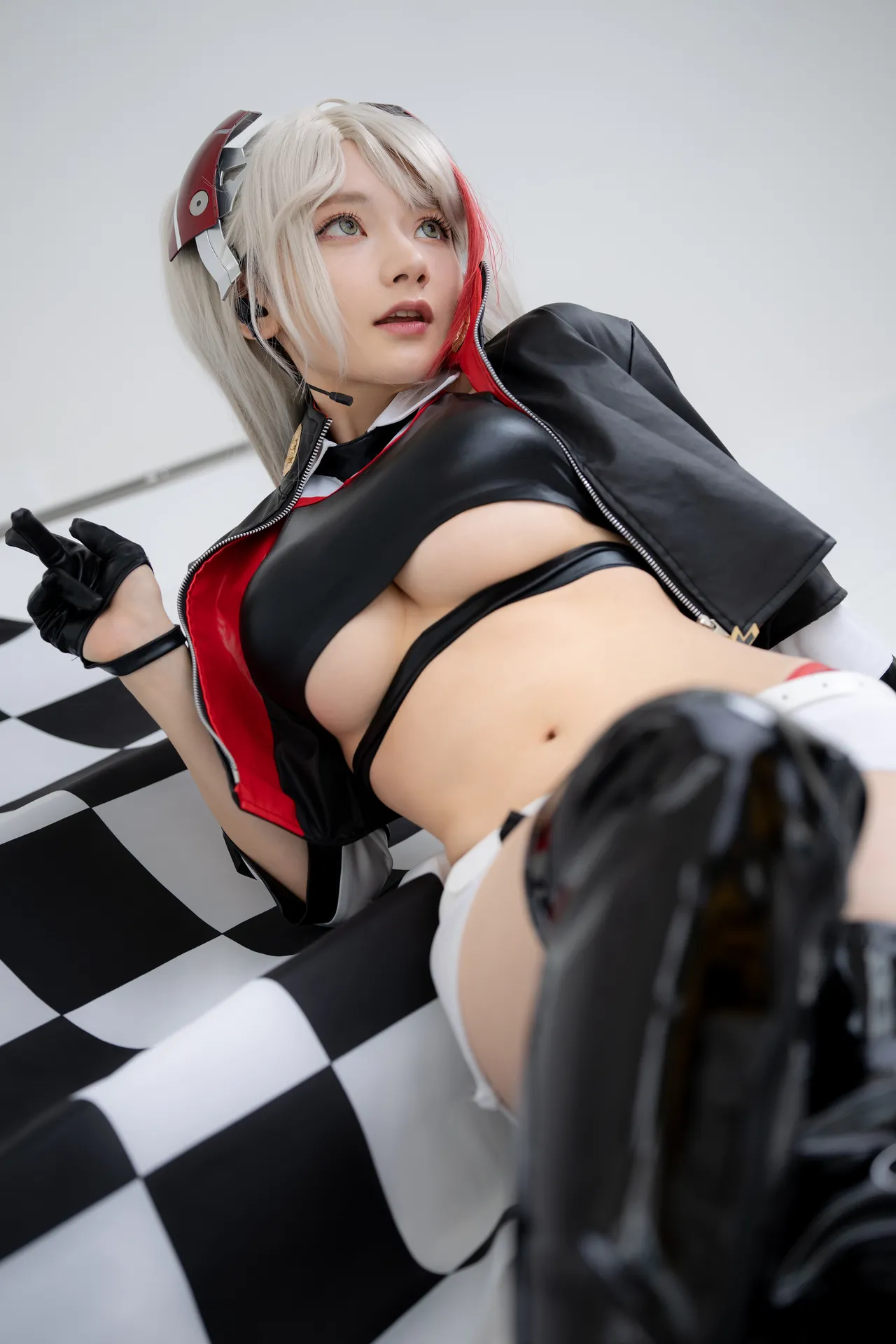 尊みを感じて桜井 Prinz Eugen-erohere4.webp