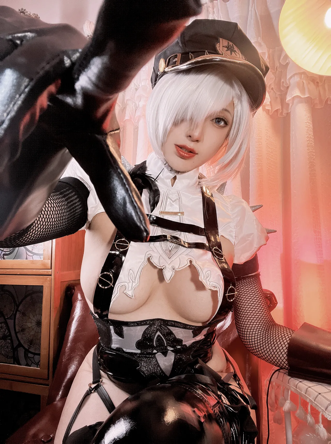 小容仔咕咕咕w - 尼尔 2B 审判官-erohere8.webp