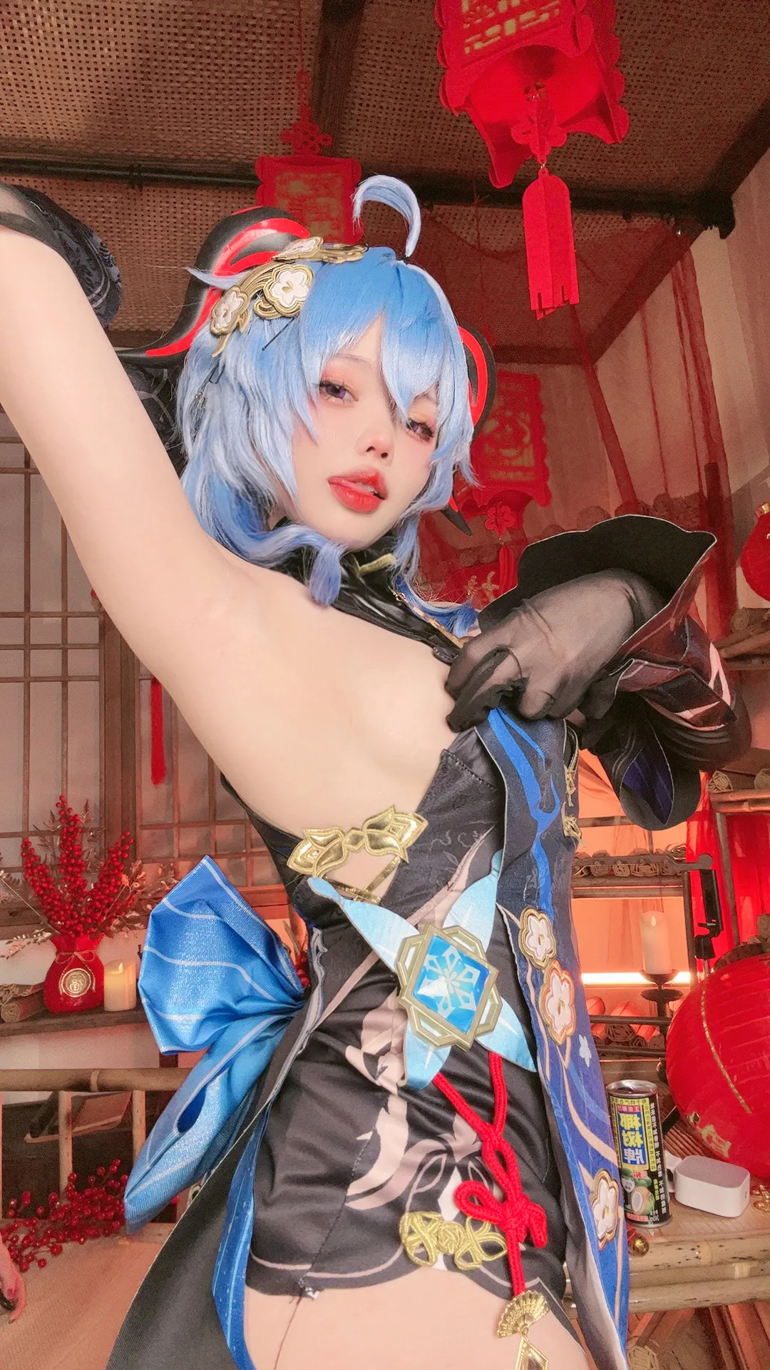 小瑶幺幺 - 原神海灯节礼服单人版 40P13V 215MB-erohere13.webp