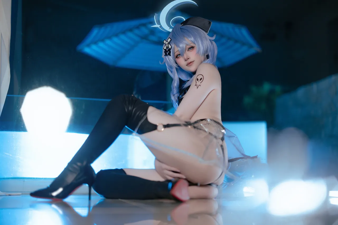 屿鱼 - 天雨亚子同人护士 31P 327M-erohere25.webp