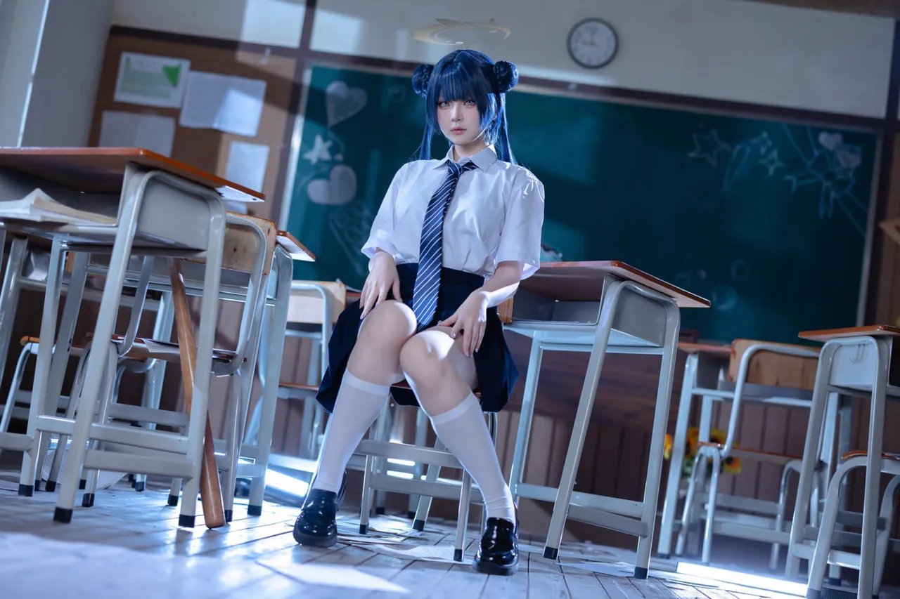 屿鱼 - 妃咲 JK (蔚蓝档案)-erohere7.webp