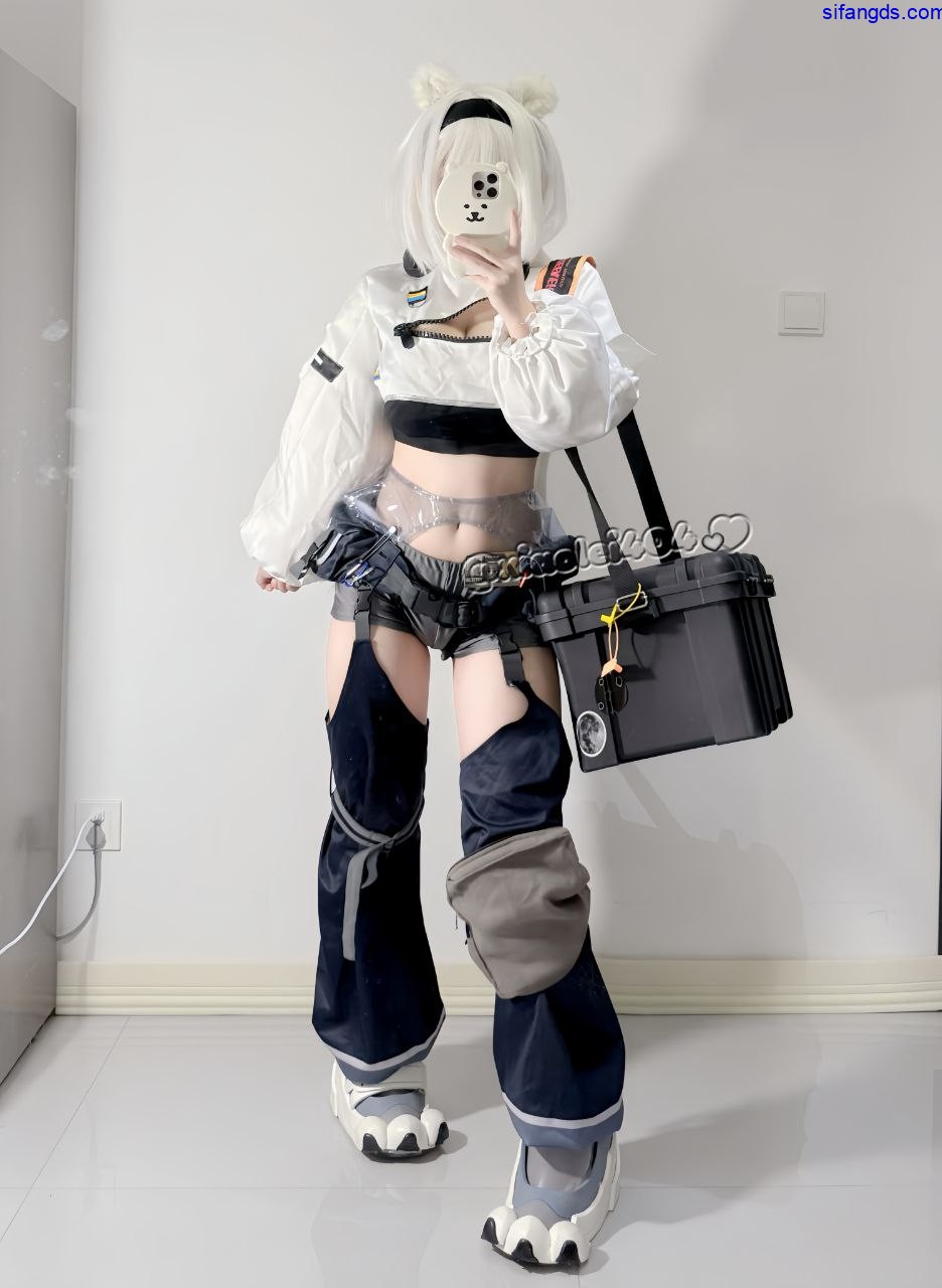 希尔薇 - Aurora-erohere2.jpg