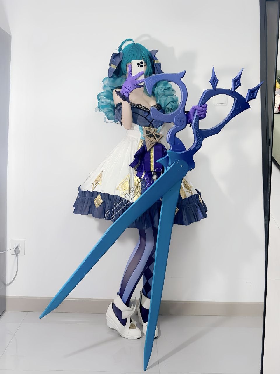 希尔薇 - Gwen-erohere2.jpg