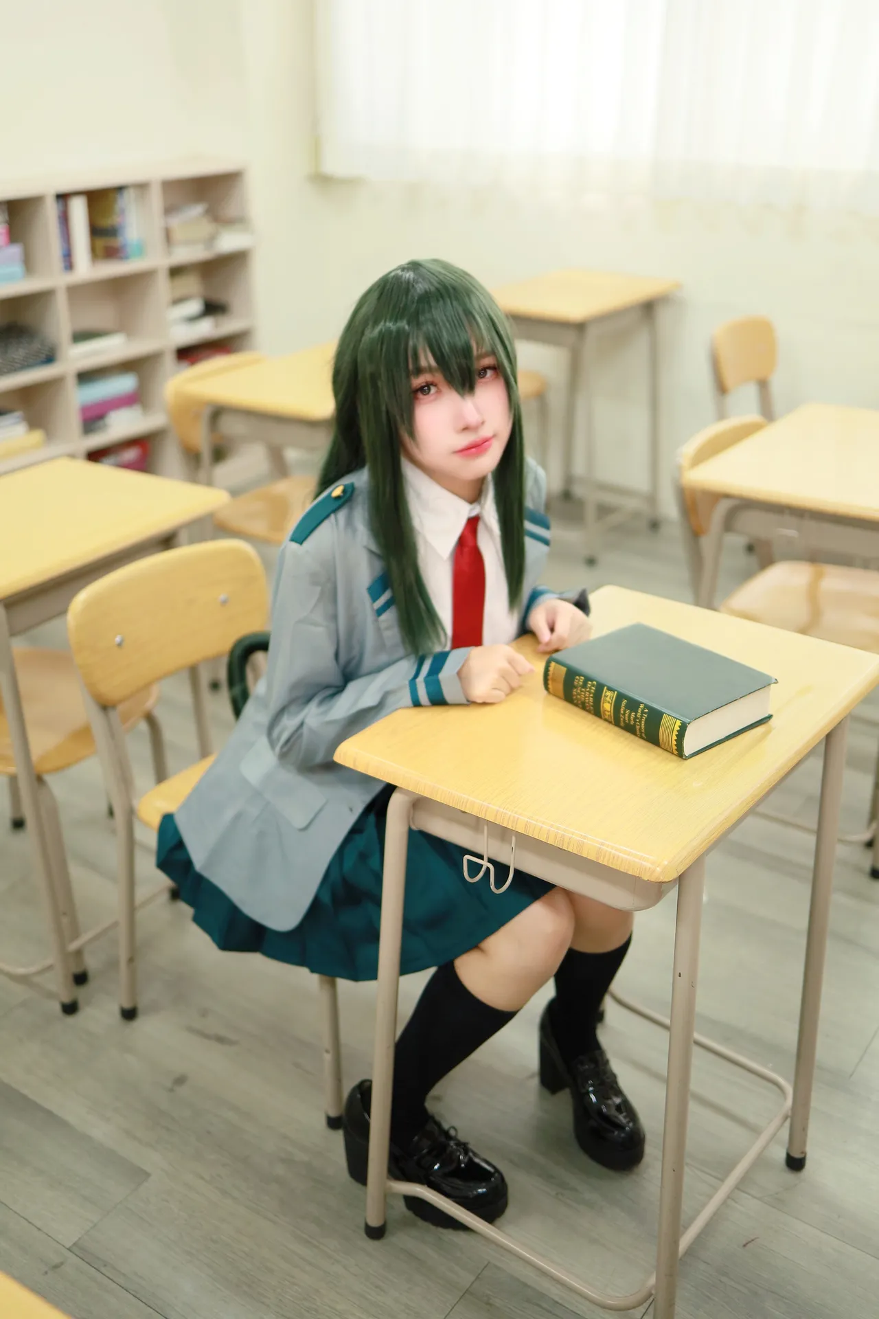 慕慕Momo - 我的英雄学院 蛙吹梅雨 学生服-erohere11.webp