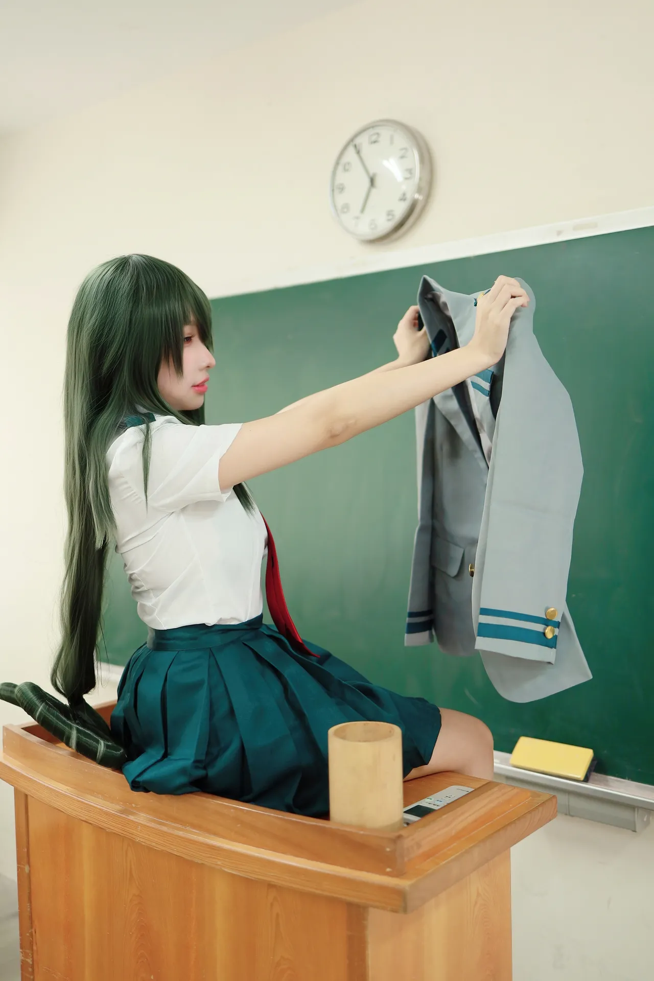 慕慕Momo - 我的英雄学院 蛙吹梅雨 学生服-erohere23.webp