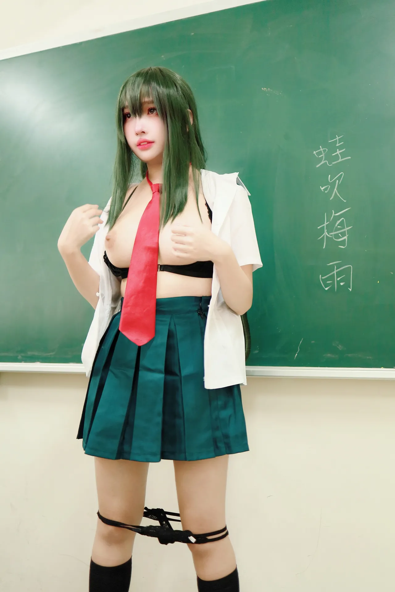 慕慕Momo - 我的英雄学院 蛙吹梅雨 学生服-erohere25.webp